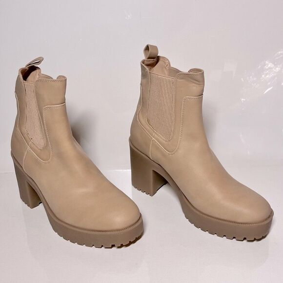 Chinese Laundry Yikes Chelsea Boot - Picture 1 of 8
